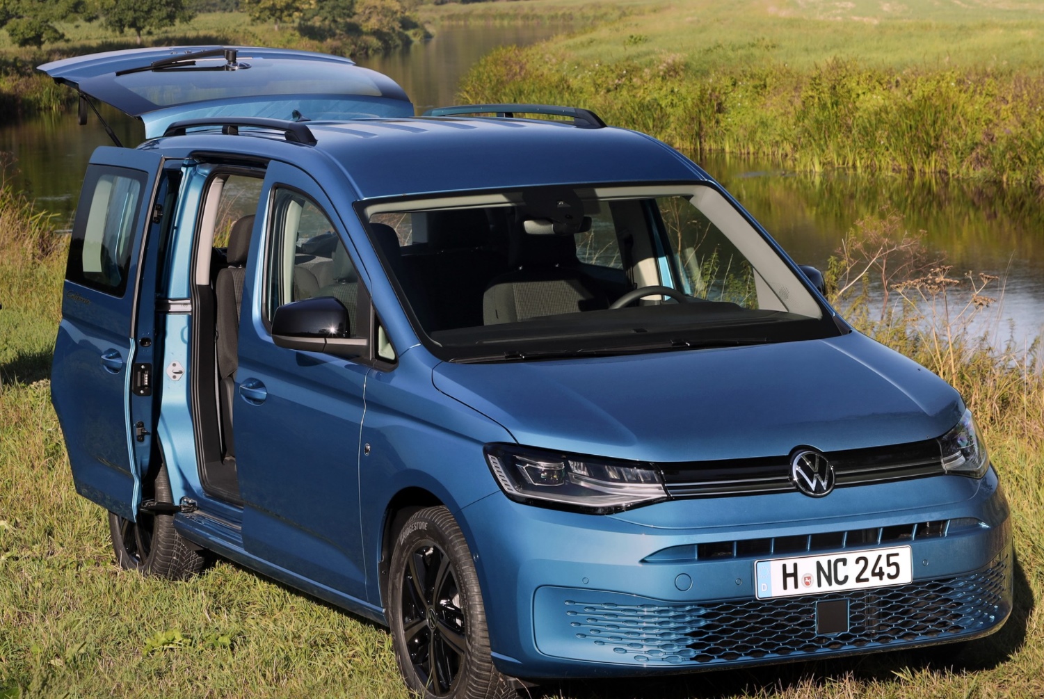 The new Volkswagen Caddy California with a panoramic sunroof | Free ...