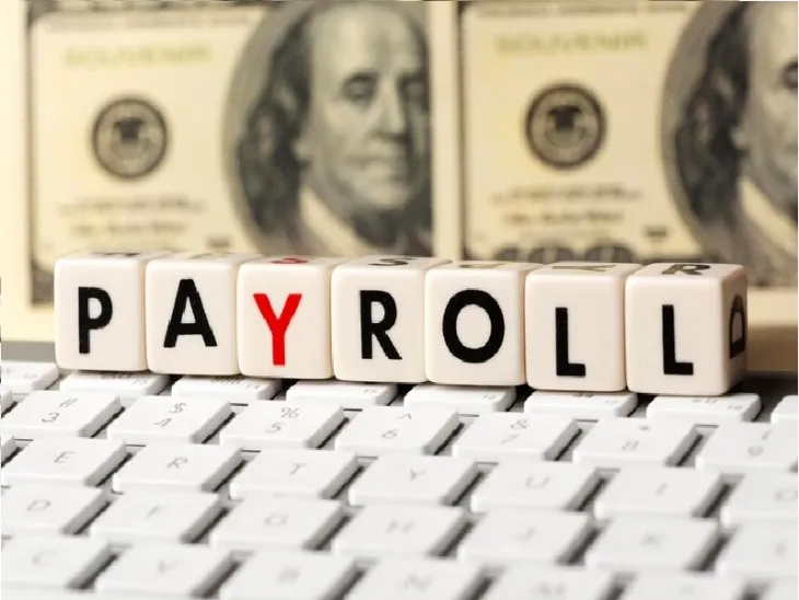 Kickstart Your Year with Payroll Outsourcing: Updates Alert 2025