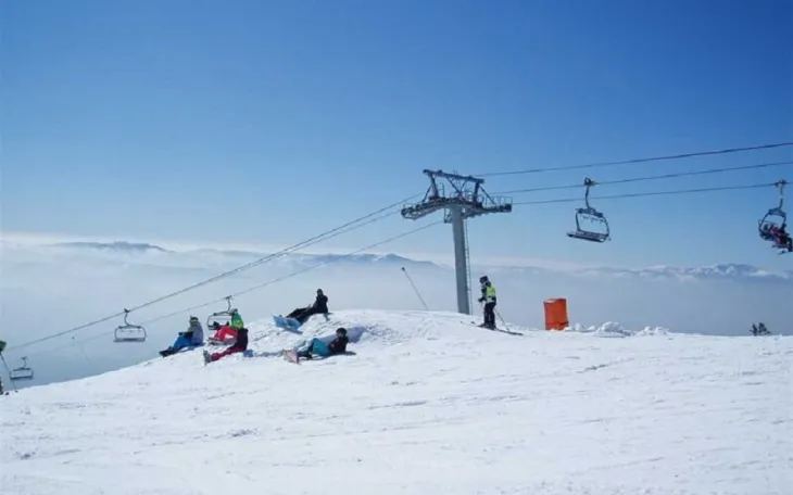 Skiing Adventure in Manali
