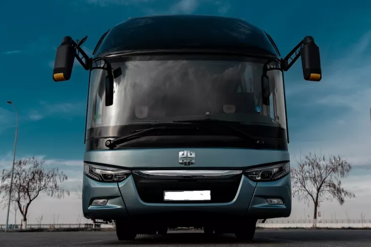 Luxury On Wheels: Enjoy The Ultimate Honeymoon Experience To Manali By Volvo