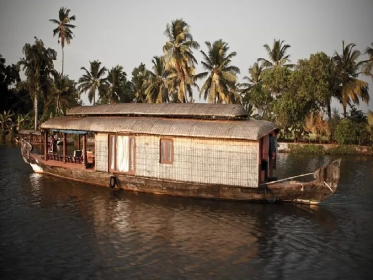 A Best Travel Guide For A Romantic Getaway To Top Beaches In Kerala