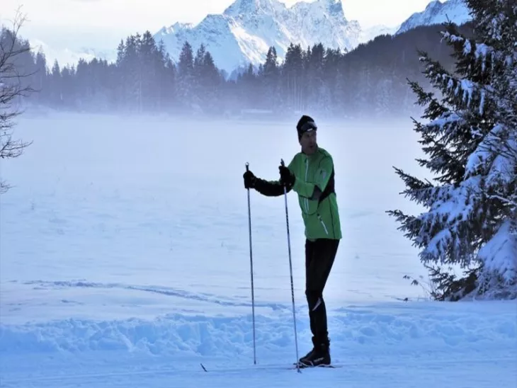 Enjoy Top Snow Adventure Activities In The Kashmir Valley