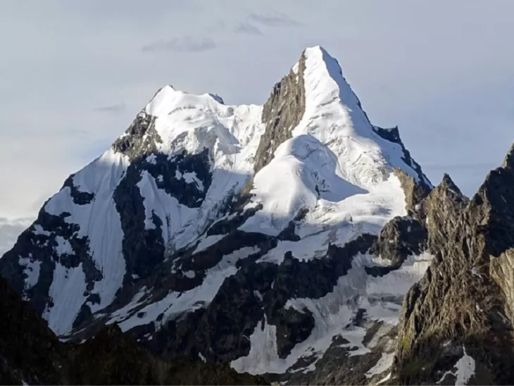 bhyundar khal trek