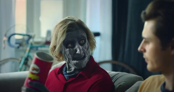 Zombie Frank likes Pringles