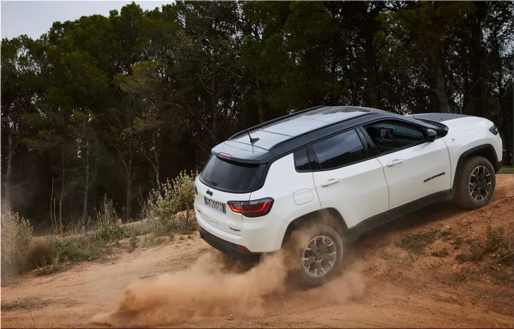 Jeep 4xe: The Plug-In Hybrid SUVs That Conquered Italy in 2023