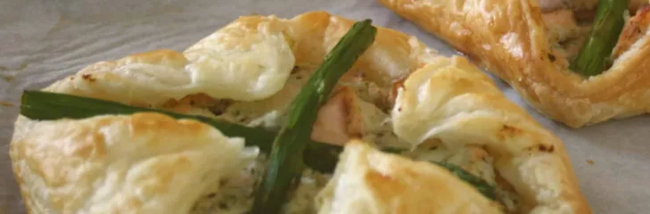 Cream cheese, smoked salmon and wild asparagus