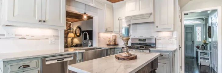 Glossy Quartz Countertop