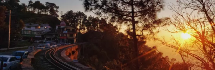 Riding The UNESCO Listed Kalka Shimla Toy Train On Shimla Manali Tour
