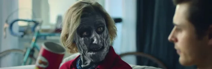 Zombie Frank likes Pringles