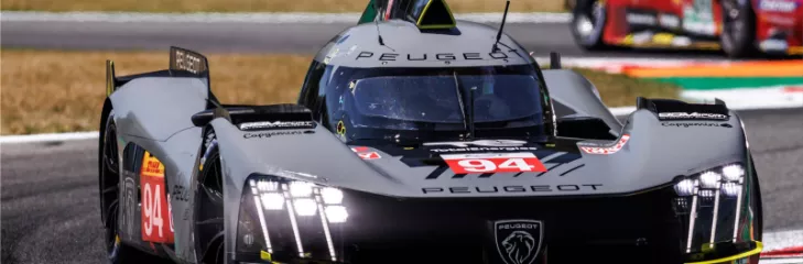 The PEUGEOT TotalEnergies team visits Japan.
